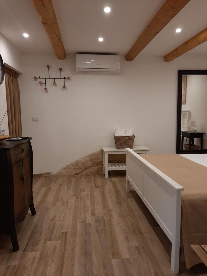 Al Sottano 19 Apartment Bari Luaran gambar