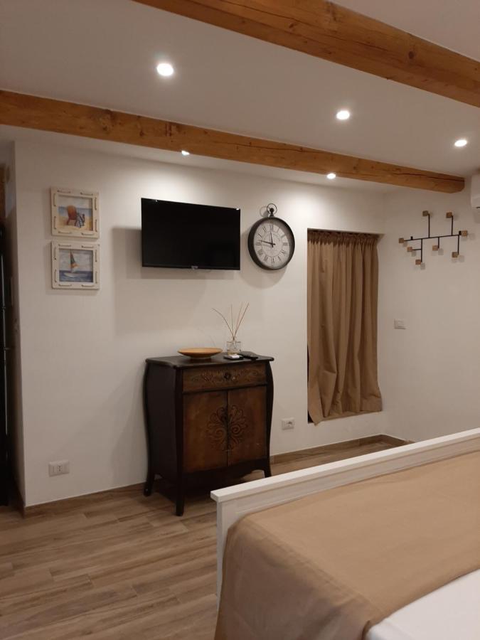 Al Sottano 19 Apartment Bari Luaran gambar