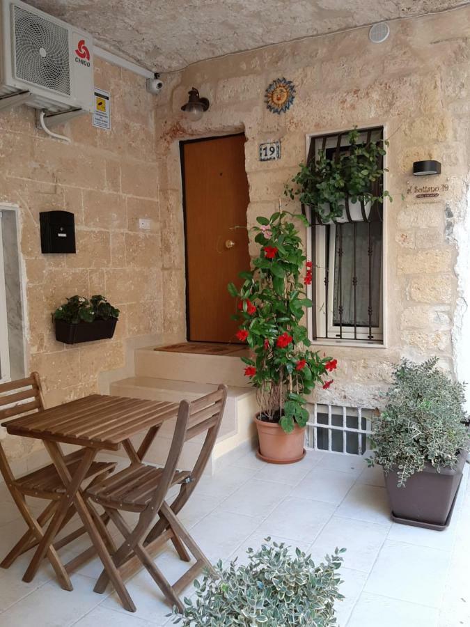 Al Sottano 19 Apartment Bari Luaran gambar